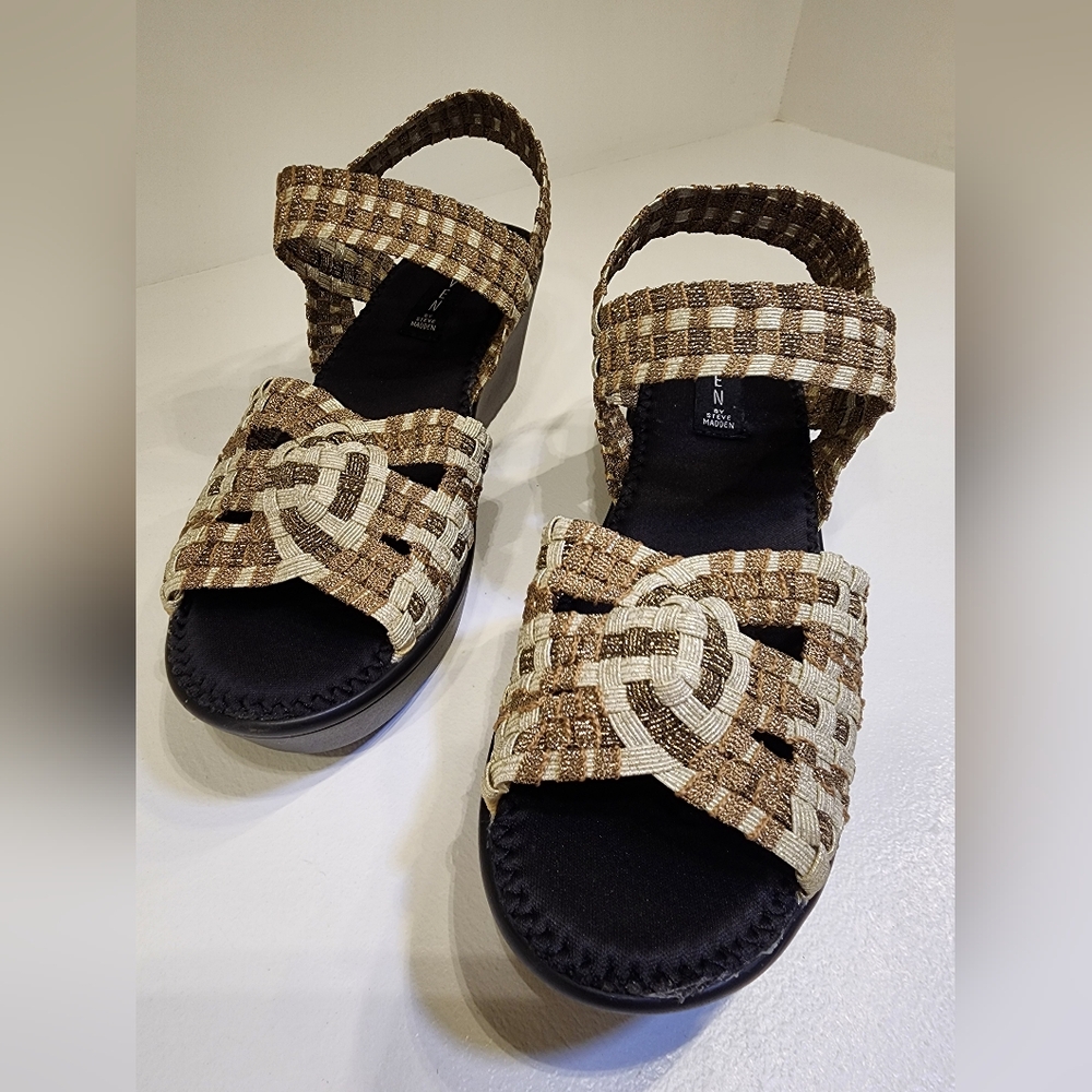 Steven By STEVE MADDEN - Brown and Tan Woven Wedge Sandals - Size 7.5